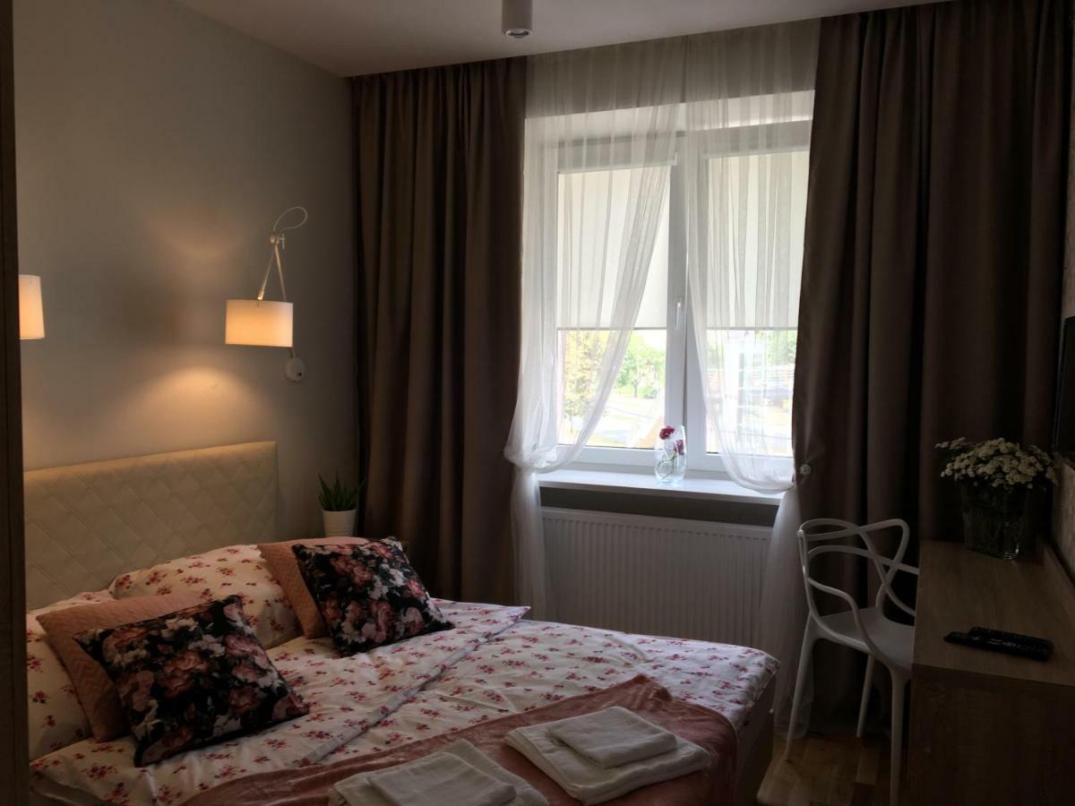 Family & Business Elegant Apartments Ul Astronautow Centrum Downtown - 3 Bedroom, Parking เคียลเซ ภายนอก รูปภาพ