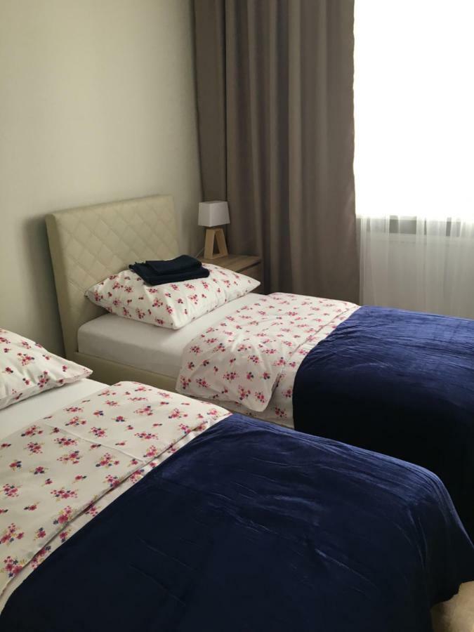 Family & Business Elegant Apartments Ul Astronautow Centrum Downtown - 3 Bedroom, Parking เคียลเซ ภายนอก รูปภาพ